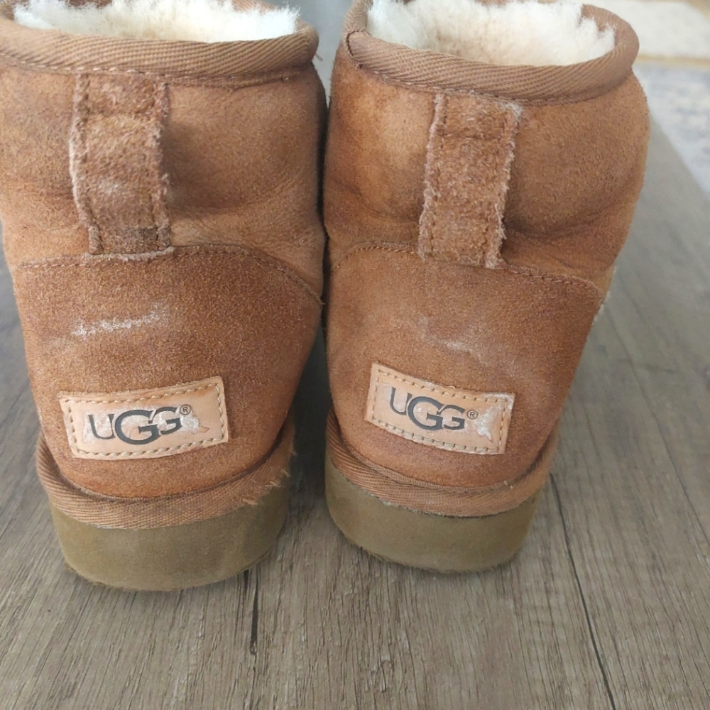 Ugg Boots, Tan, Size 7